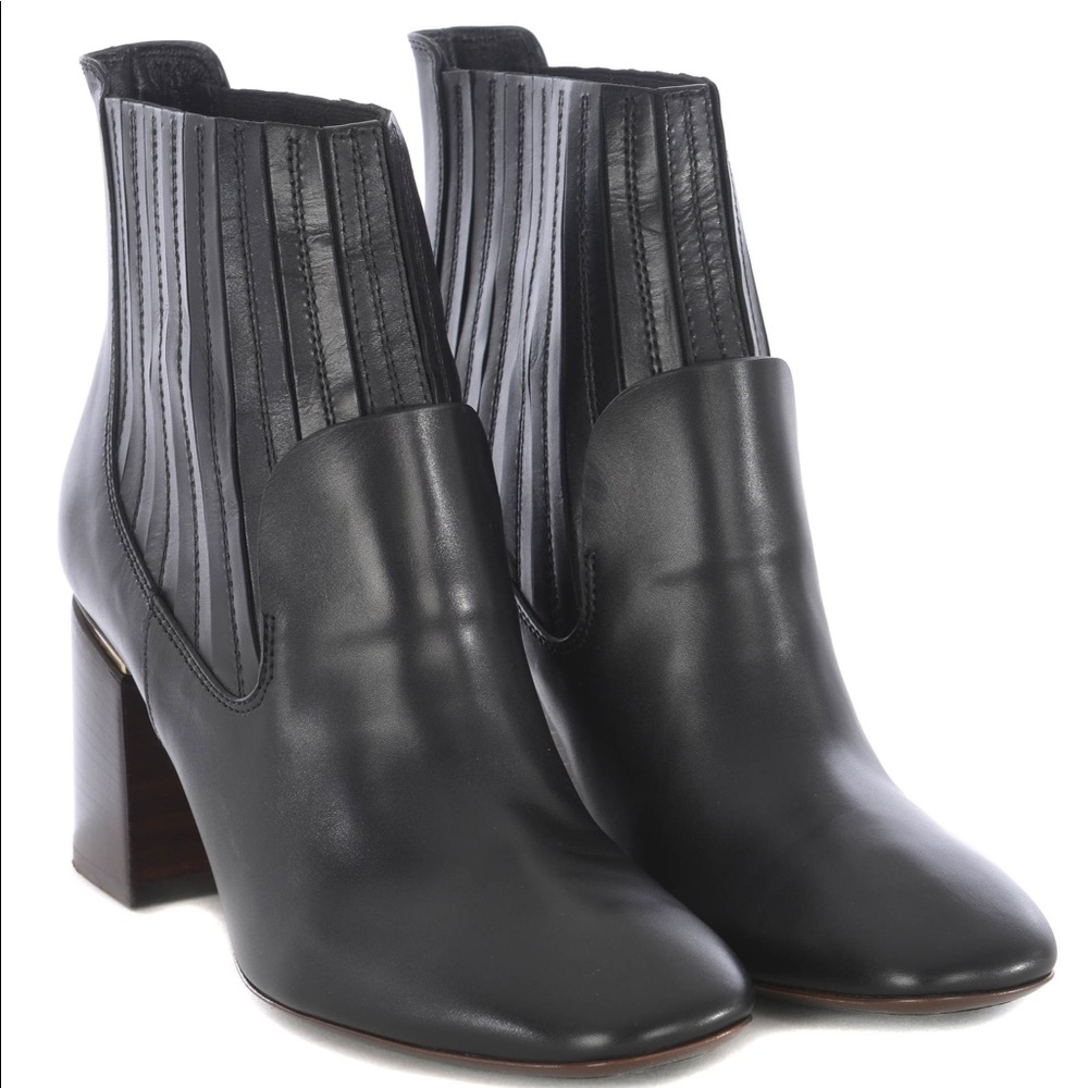 TOD’S Ankle Boots